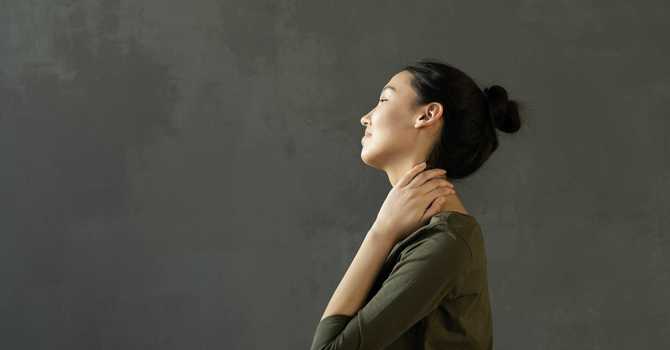 How to Get Rid of a Stiff Neck  image