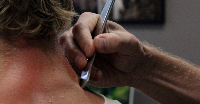 Overcoming Tech Neck: How Chiropractic Care Relieves Pain from Digital Overload